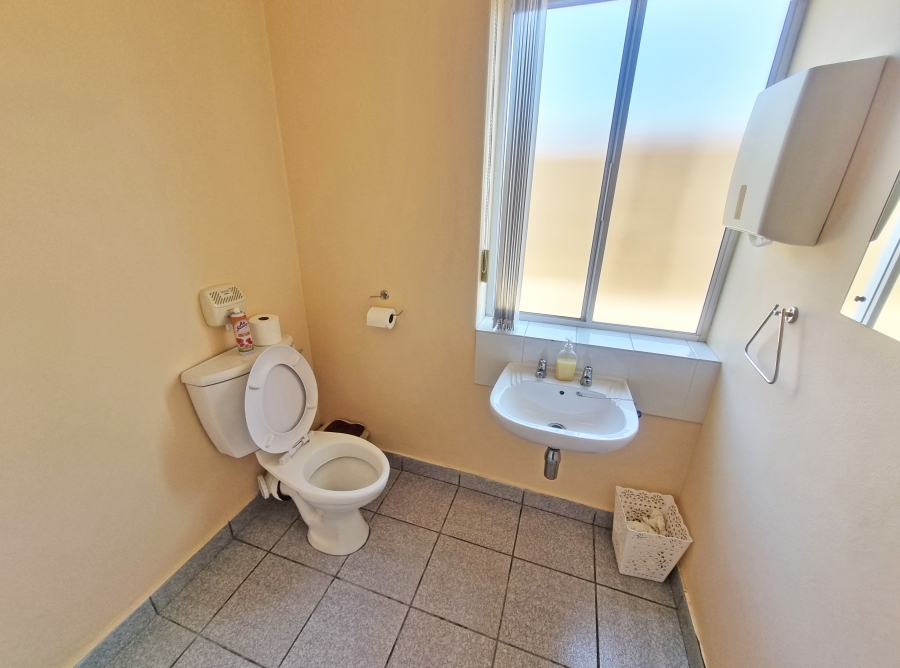 To Let commercial Property for Rent in Marconi Beam Industria Western Cape